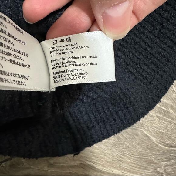 Barefoot Dreams Black Bamboo Chic Lite Black Zip Up Hoodie Size Small - Picture 5 of 12